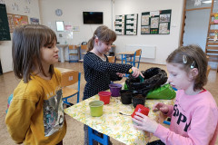 Brezen-ve-skolni-druzine-2