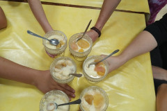 Hotové jablečné pudinky.