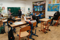Třída s vysvědčením.