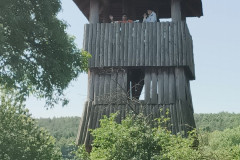 Žáci na rozhledně.