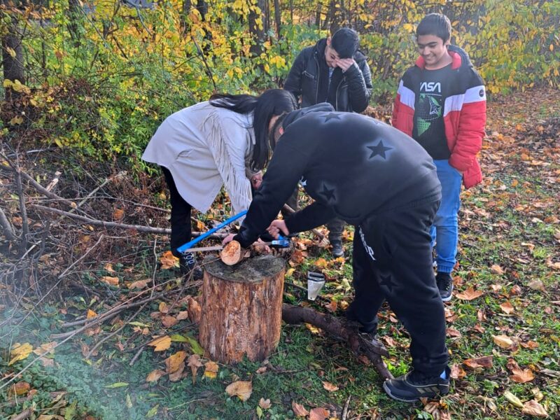 Práce na školní zahradě Práce na školní zahradě