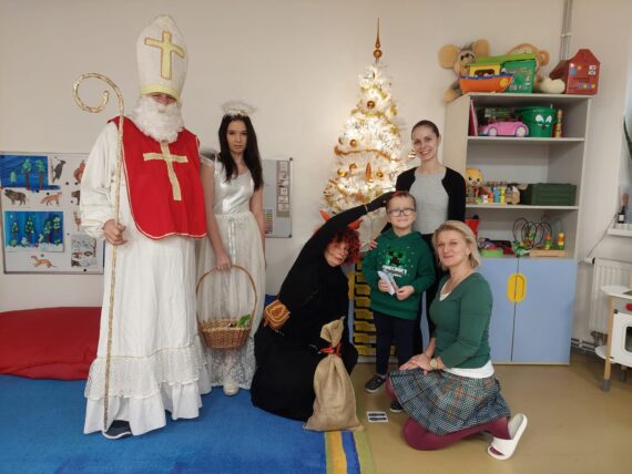 Školou chodil Mikuláš