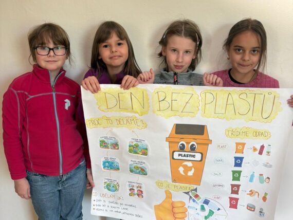 Den bez plastů